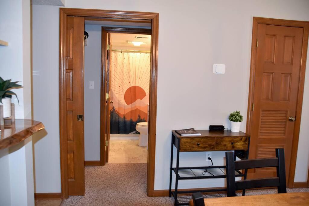 Cozy Mountain Getaway! Mountain Views! 2 Bed, 2 Bath, Sleeps 6 Apartman Gatlinburg Kültér fotó
